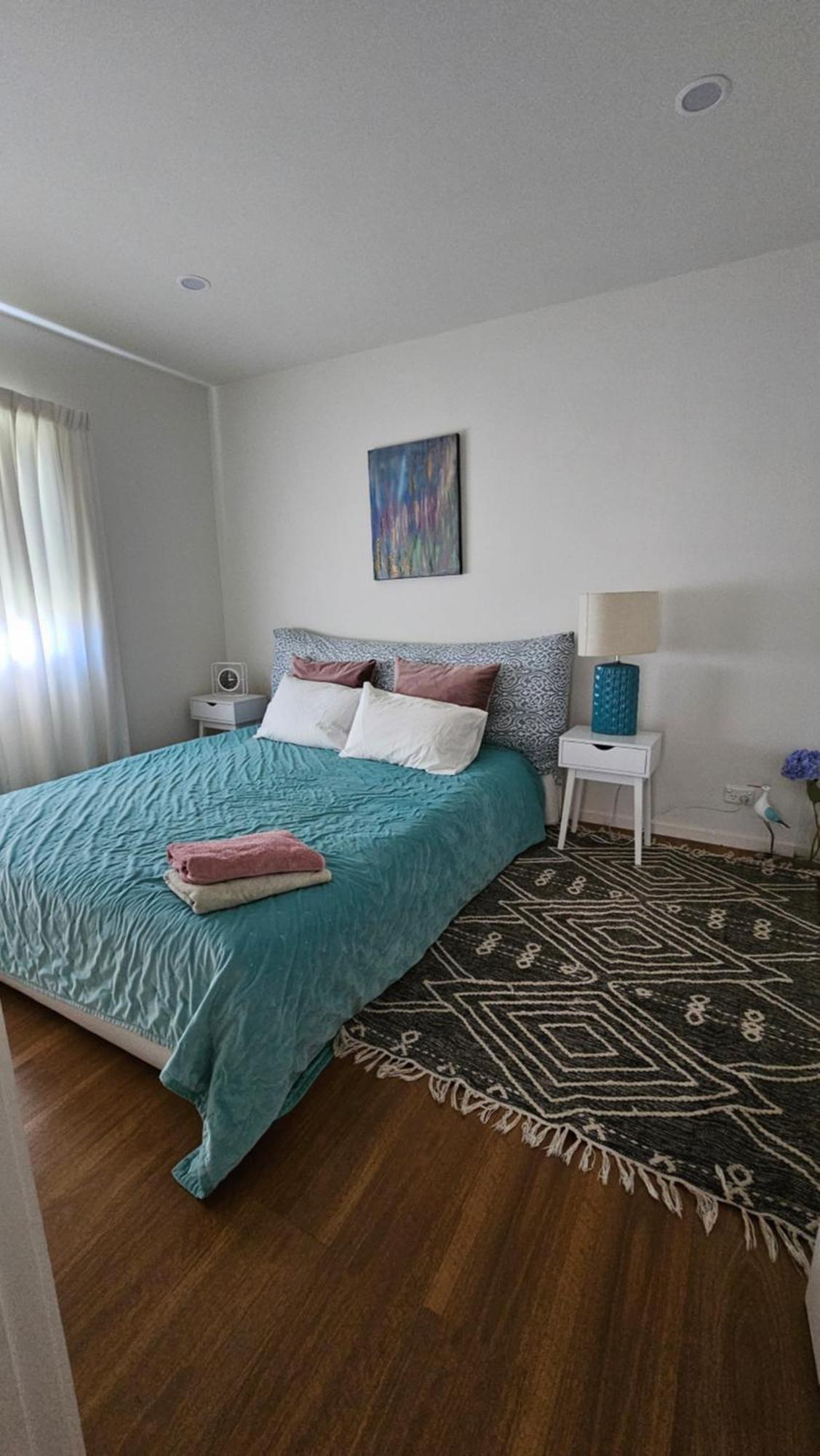 Apartment Fabulous, Single-level 3 1 Small With Folding Sofa *