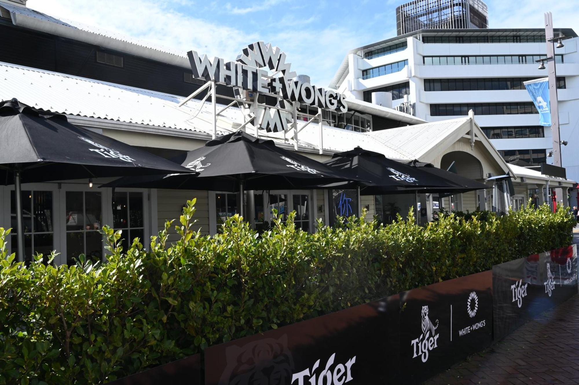 Luxurious & Spacious Living With Breathtaking Views Auckland