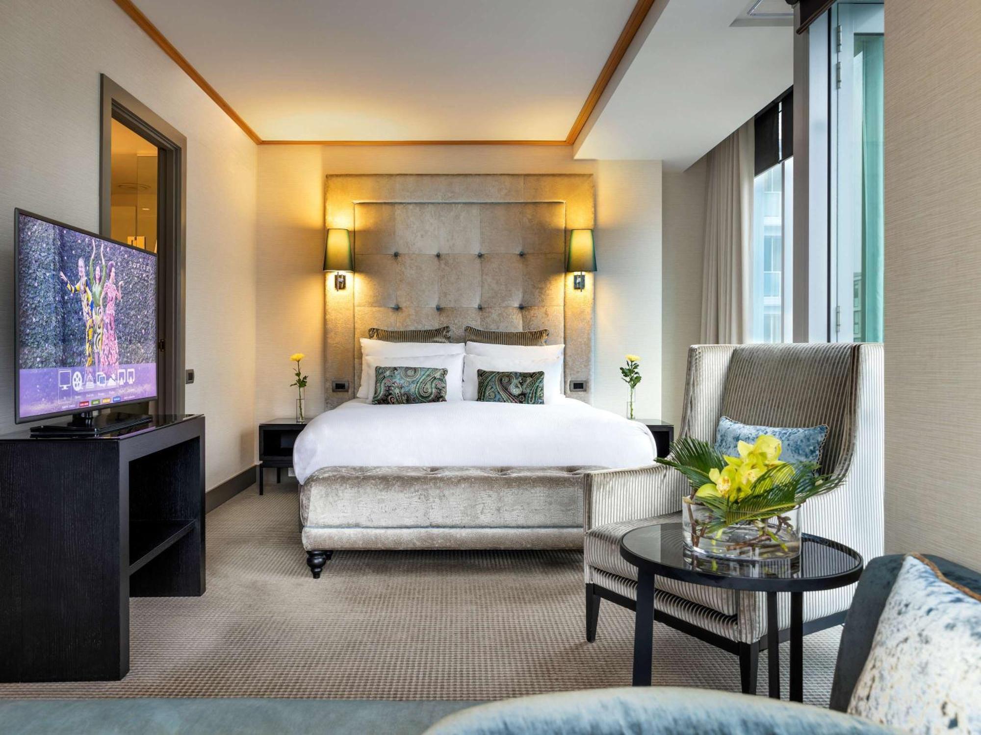 Sofitel Viaduct Harbour 5*