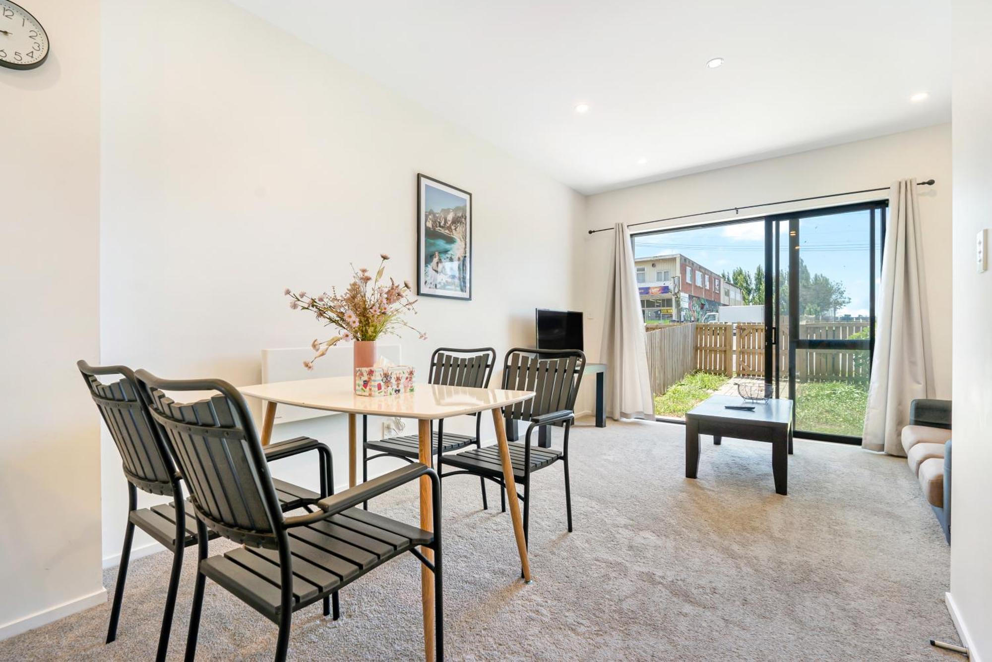 Cozy Brand New Townhouse 7 Villa