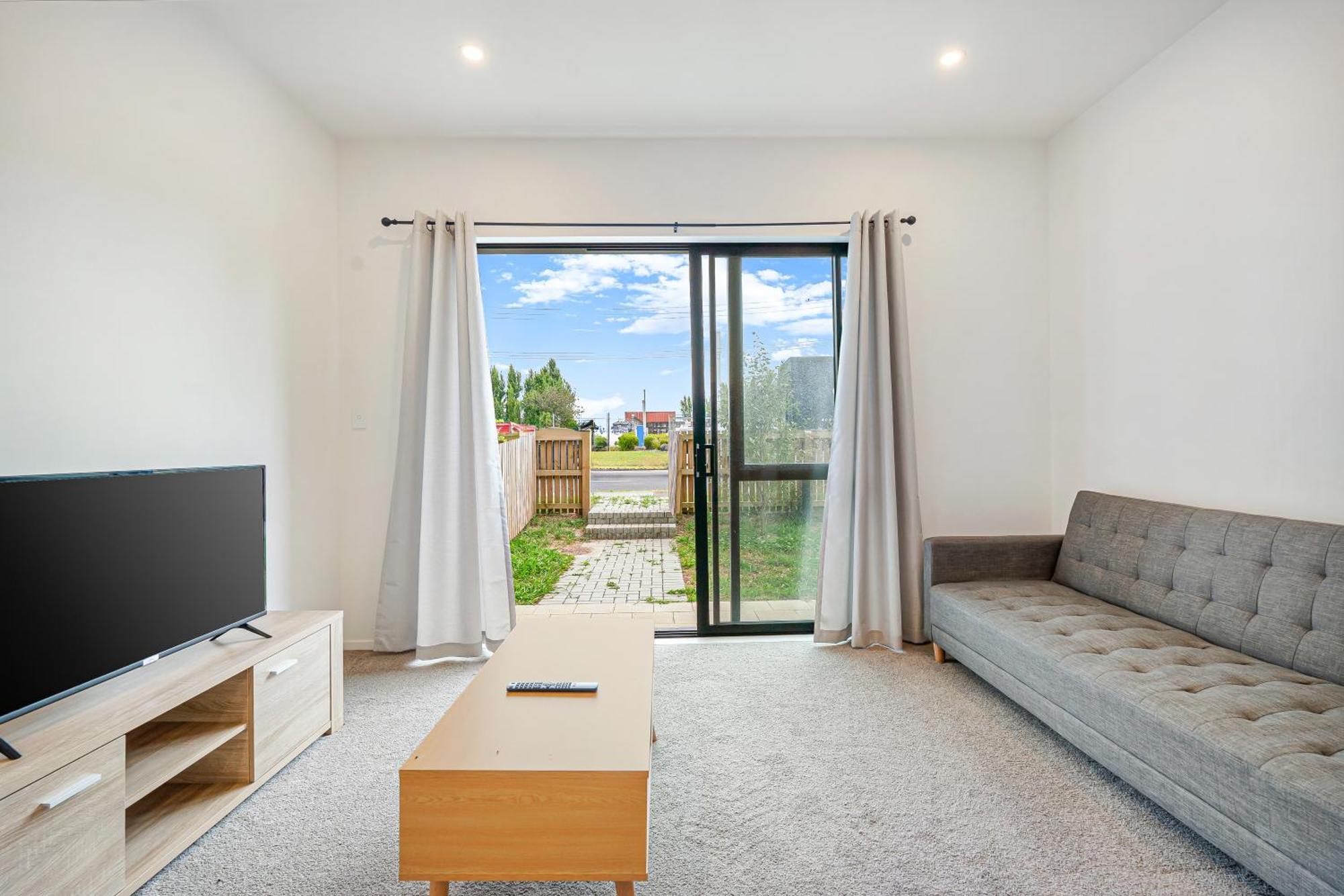 Cozy Brand New Townhouse 4