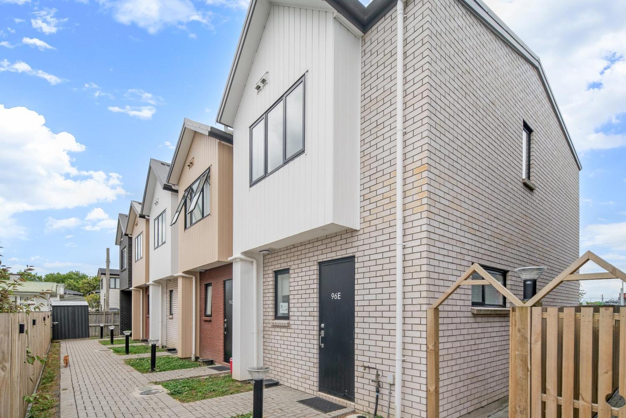 Cozy Brand New Townhouse 6 Auckland