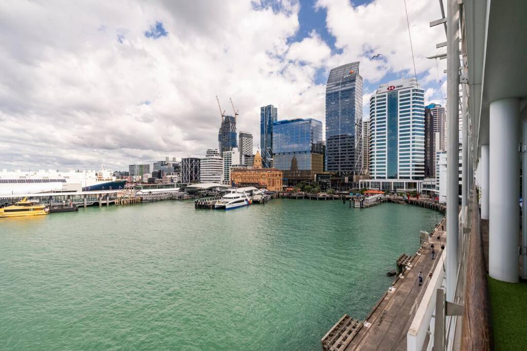 Luxury With Stunning Harbour & View * Auckland