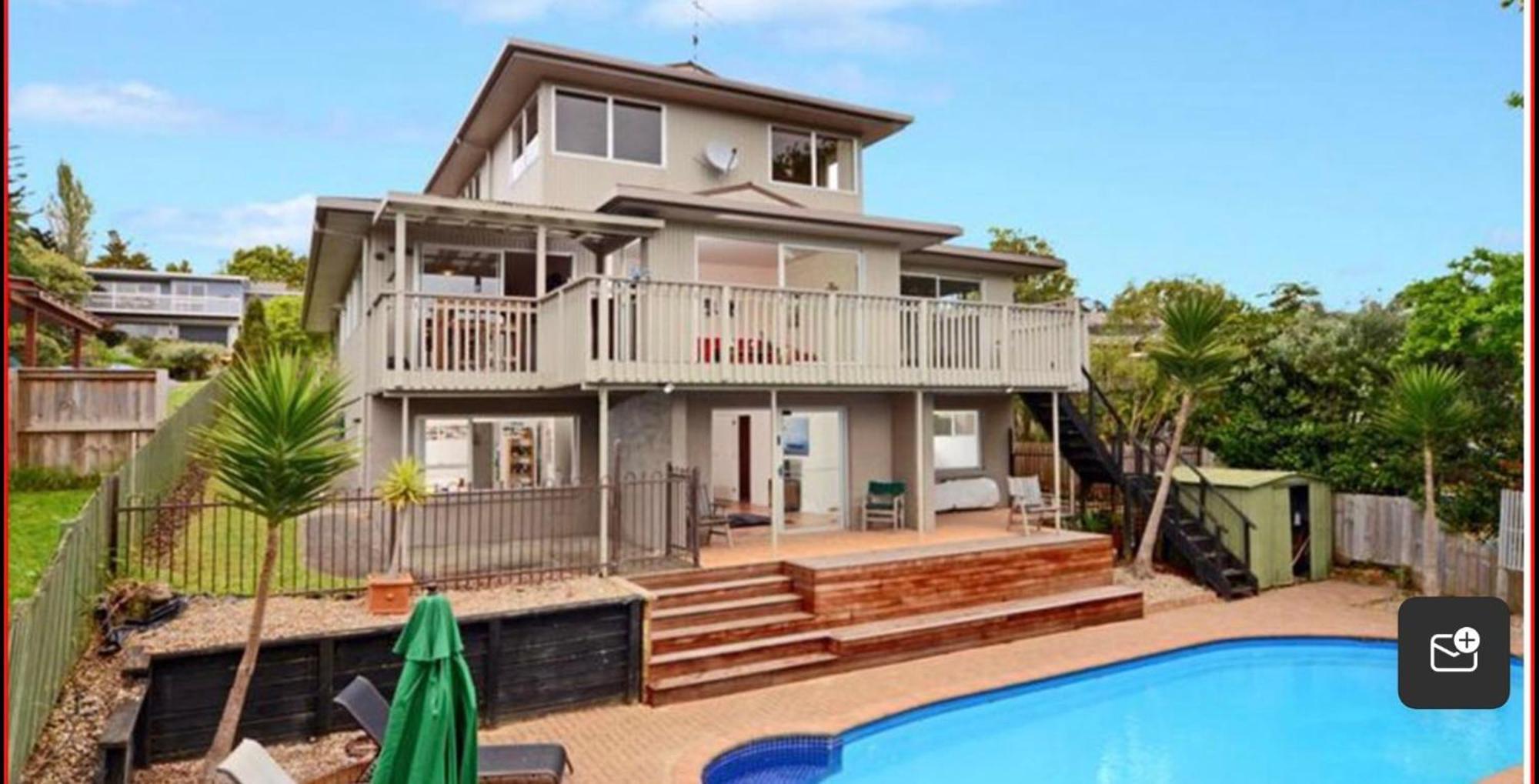Pool Side Flat Mairangi Bay Auckland