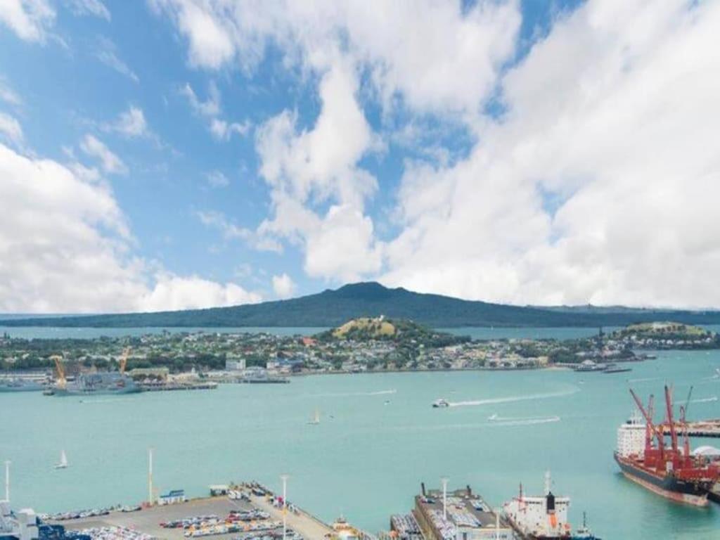 Luxury 2Br Apt In Cbd Pool, Gym, Prime Spot
