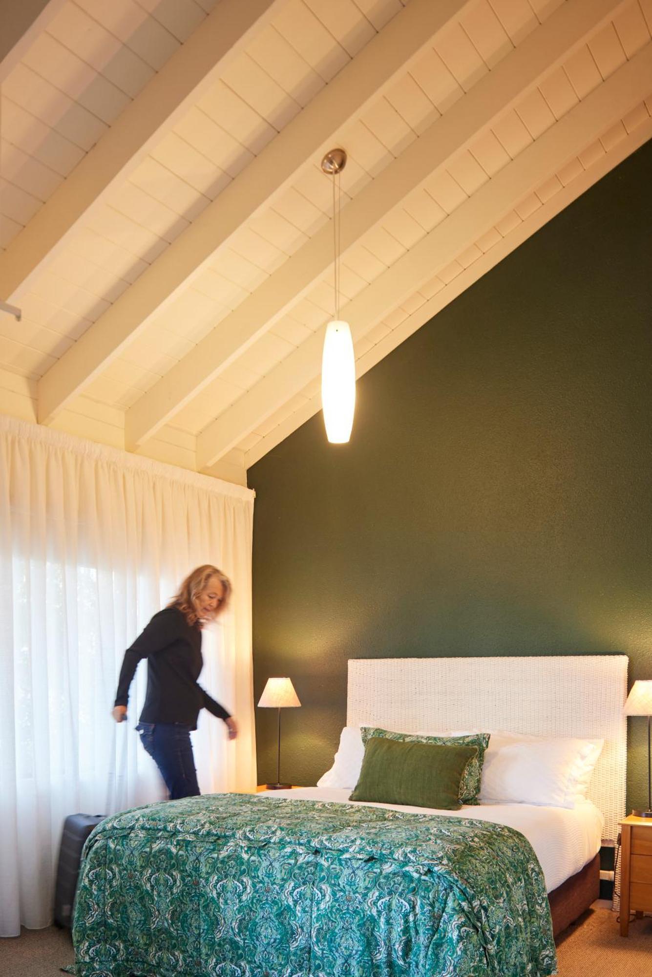 Emerald Auckland