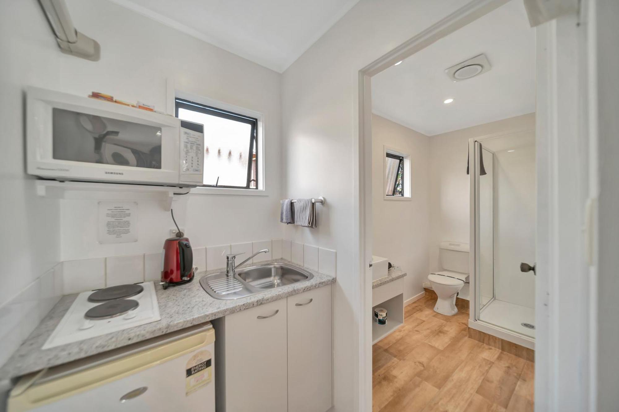 Tudor Court Motor 4* Auckland