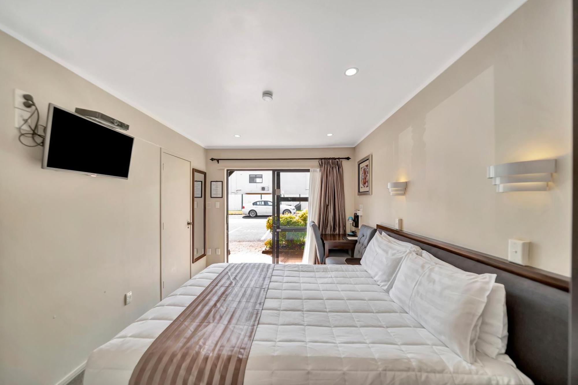 Tudor Court Motor 4* Auckland