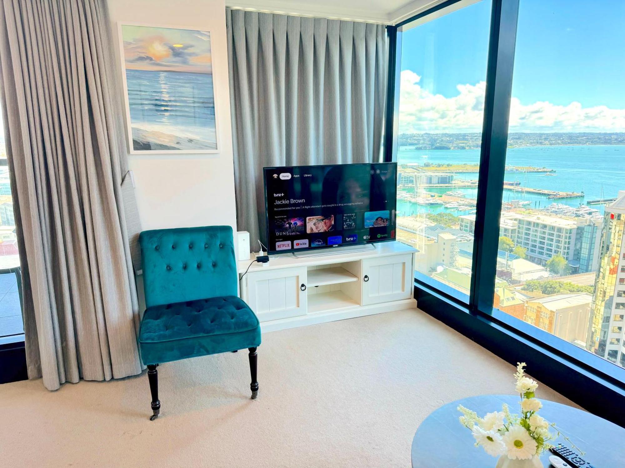 Apartment Magnificent Skytower, Sea, Habour View In Cbd *