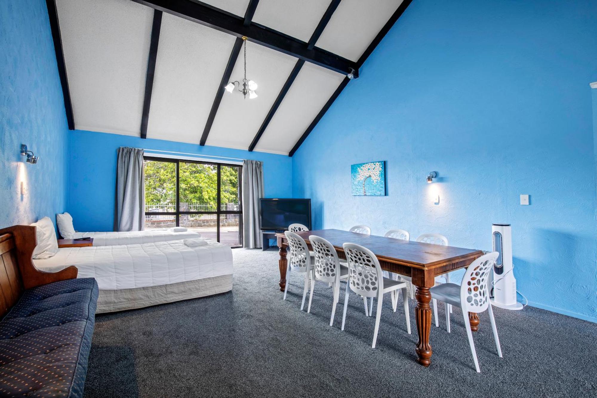 Oakwood Manor Motor 3* Auckland