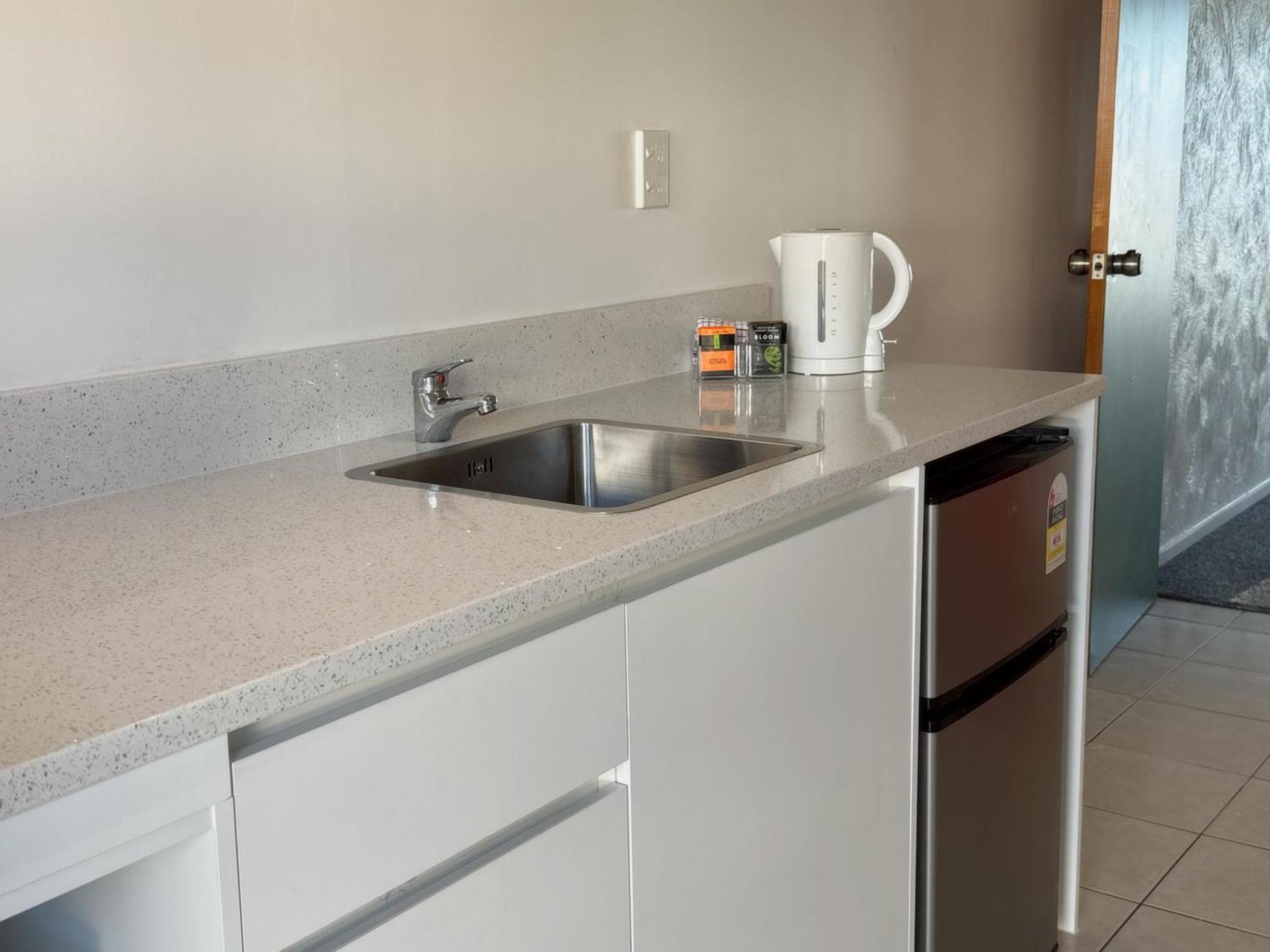 Oakwood Manor Motor 3* Auckland