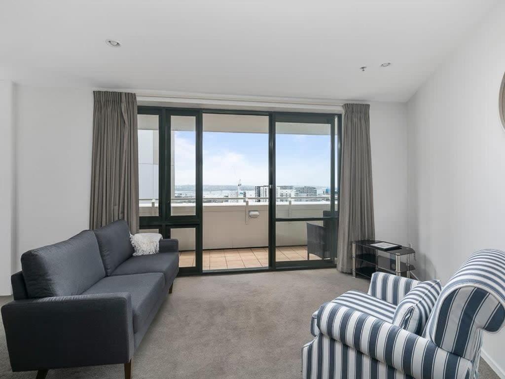 Beautiful Sky Tower View Near K' Road W/ Free Parking Apartment Auckland