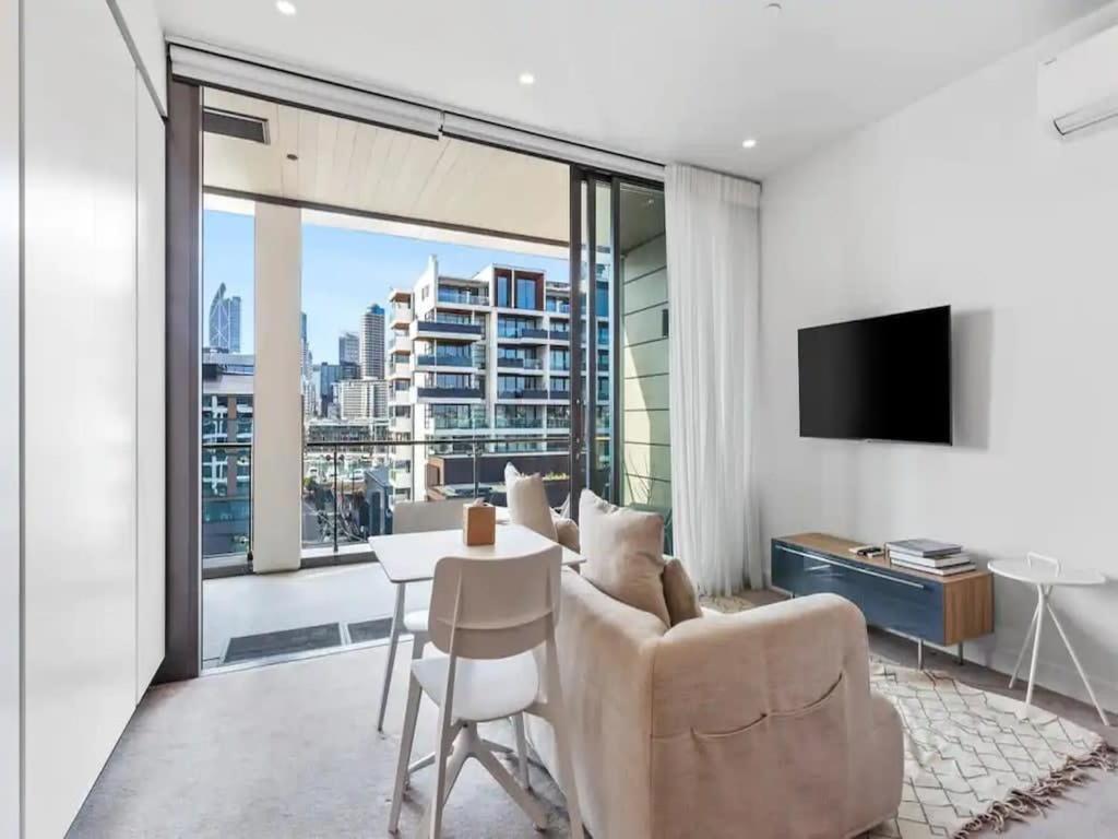 Apartment Modern One Bedroom In Wynyard Quarter
