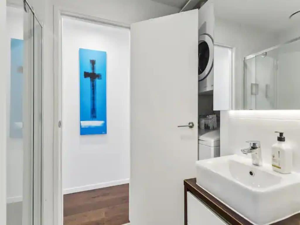 Two Bedroom - Large Balcony Apartment