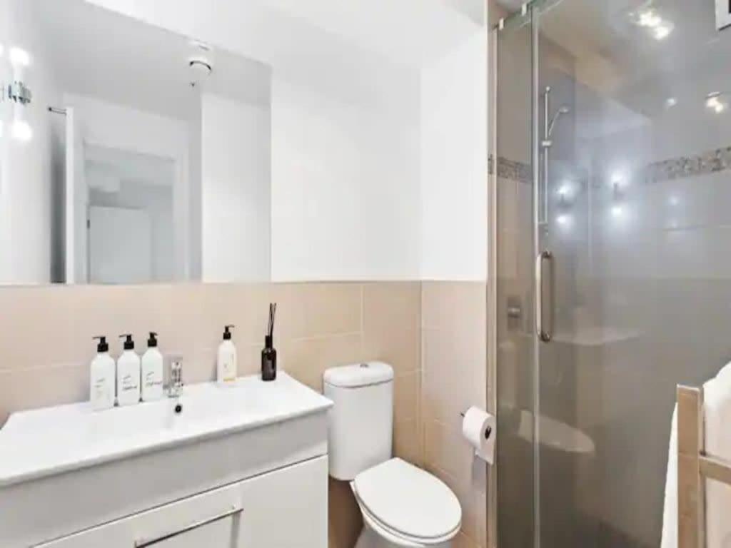 Modern With Remote Working Space Apartment