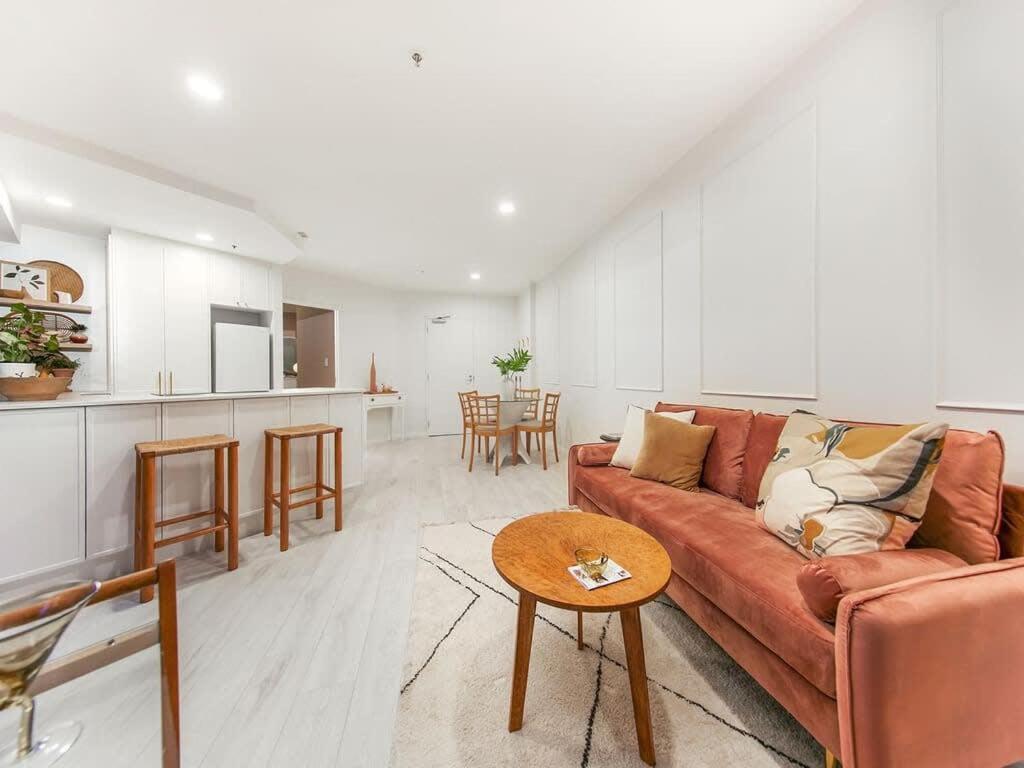 Apartment Charming 1 Bedroom In