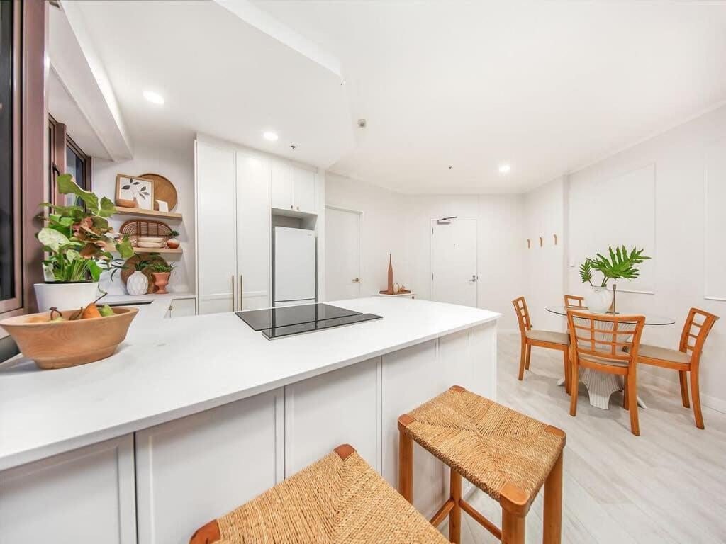 Charming 1 Bedroom In Apartment