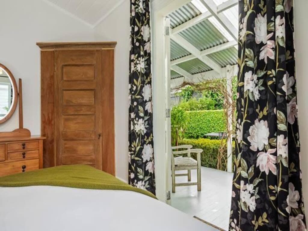 Cheerful 1 Bedroom With Free Parking Holiday home