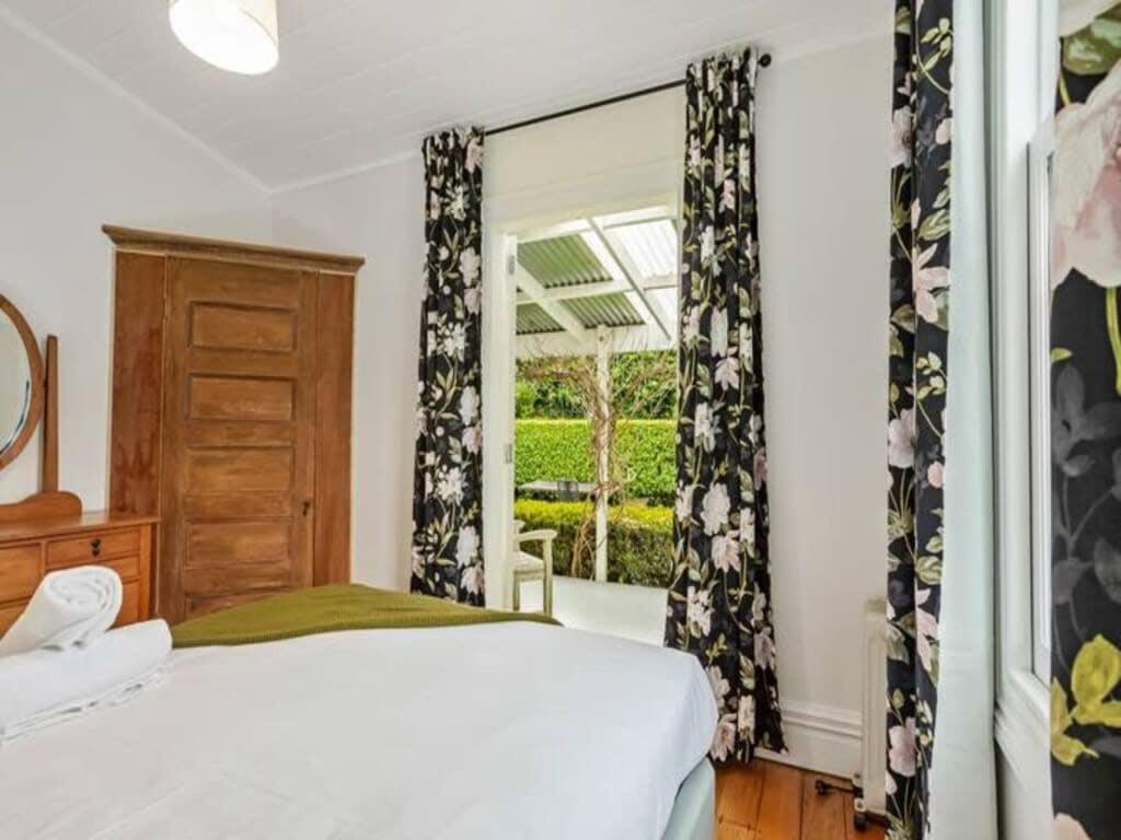 Cheerful 1 Bedroom With Free Parking