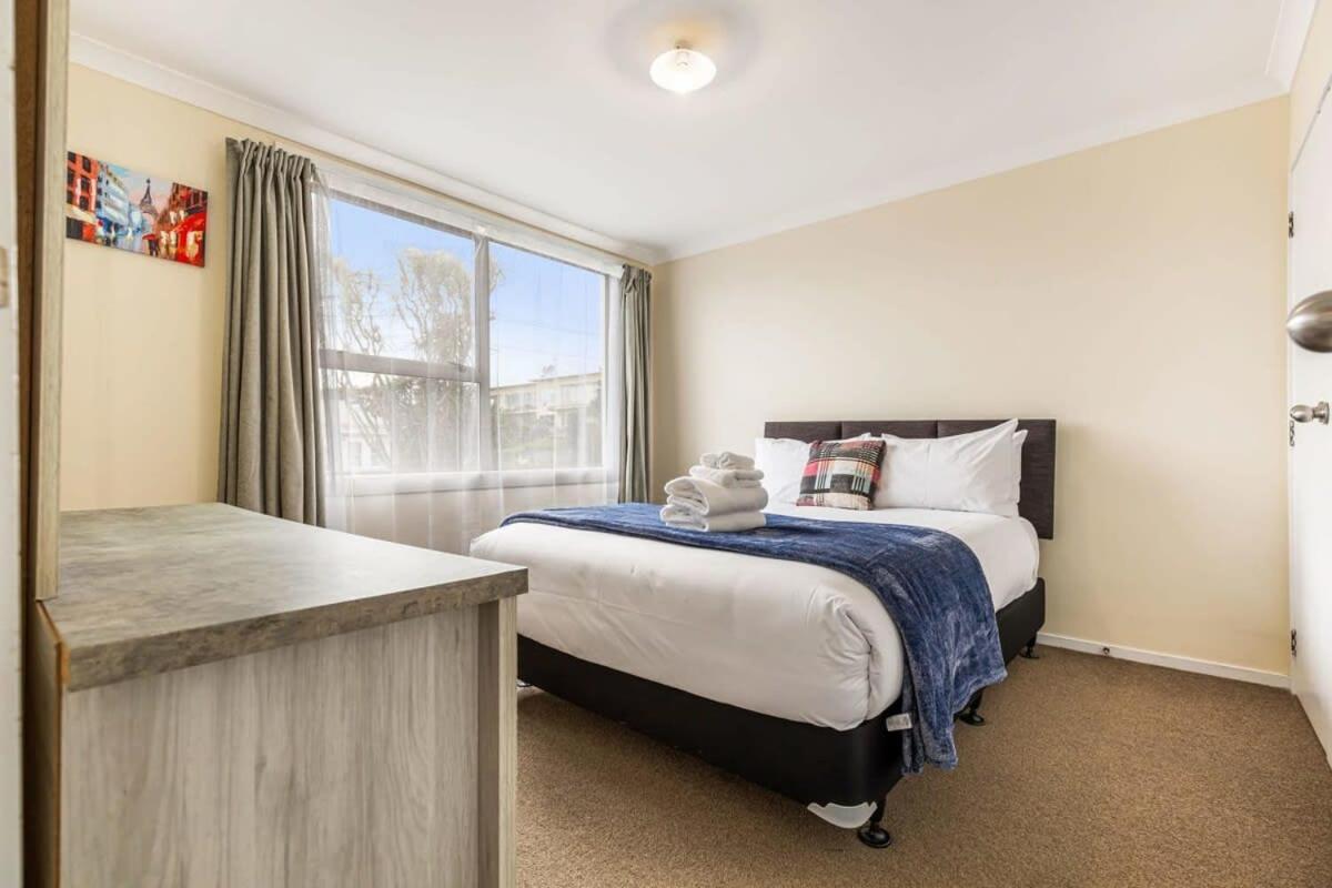 Lovely 2-bedroom With Free Parking Apartment