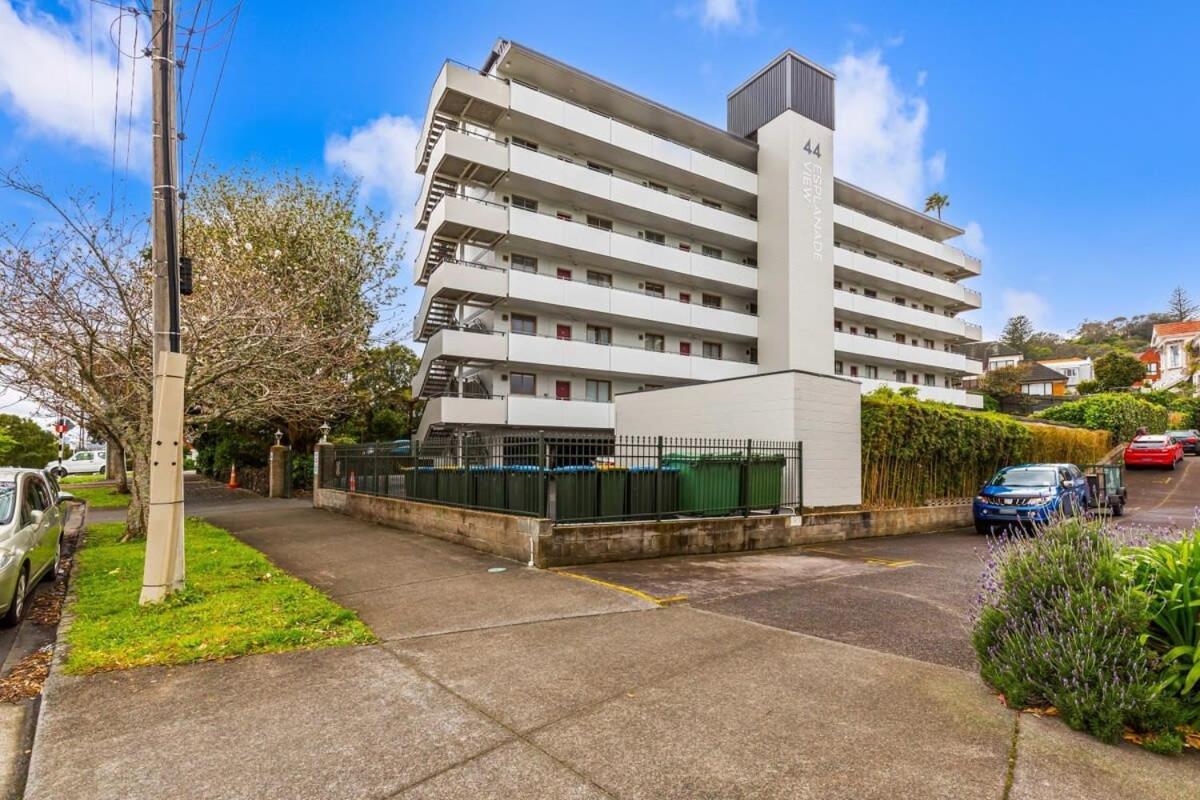 Lovely 2-bedroom With Free Parking Apartment