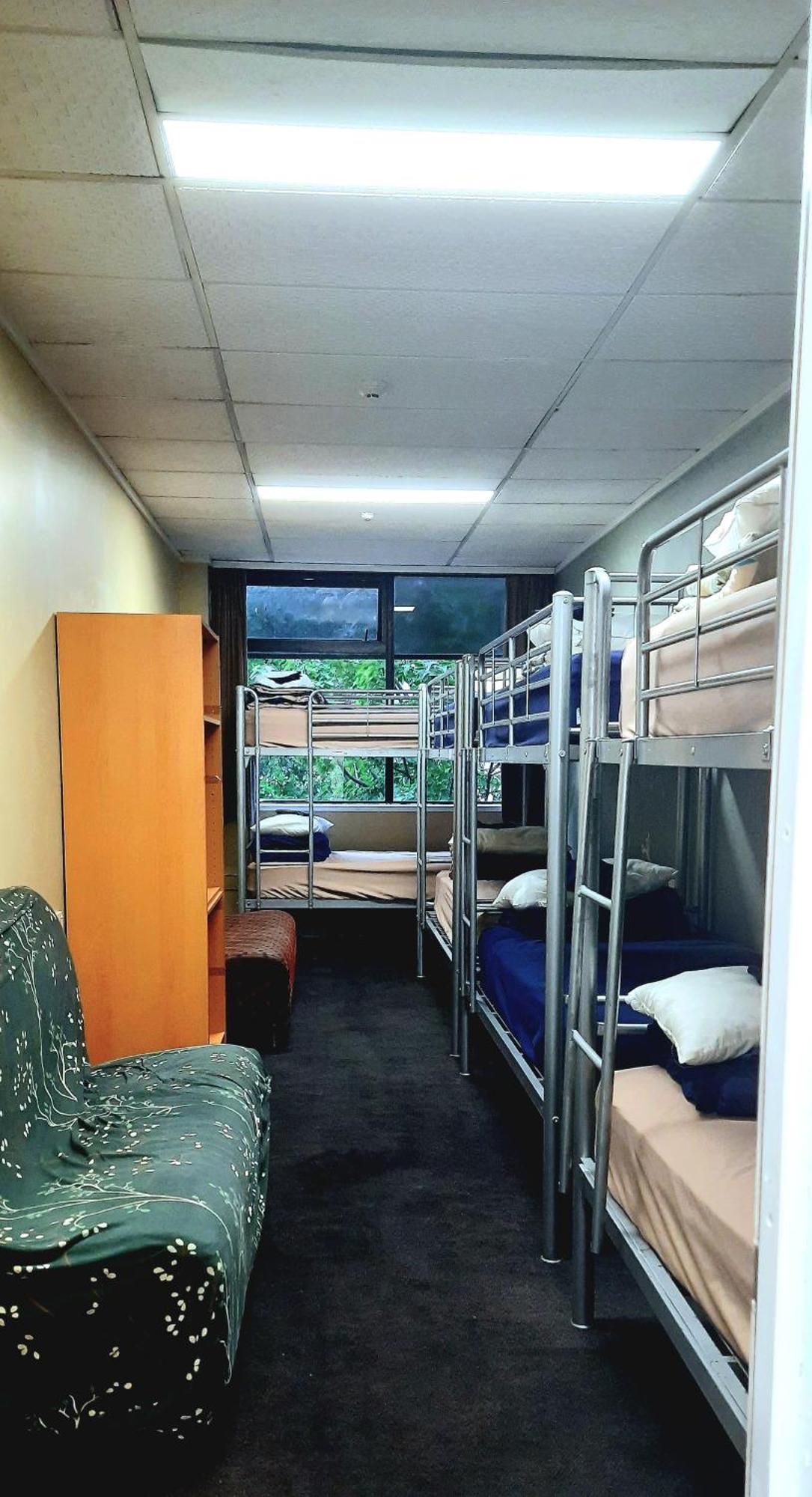 Silverfern Backpackers Auckland