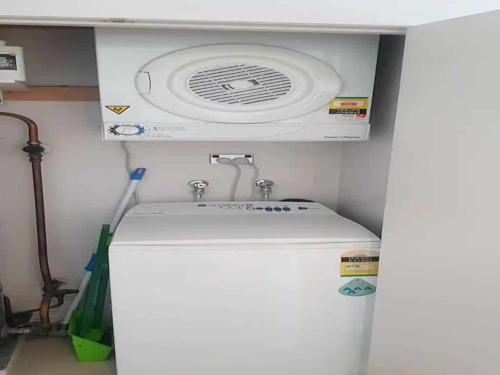 Wynyard Viaduct Habour 2 Brm 2 Bath And Carpark Apartment Auckland