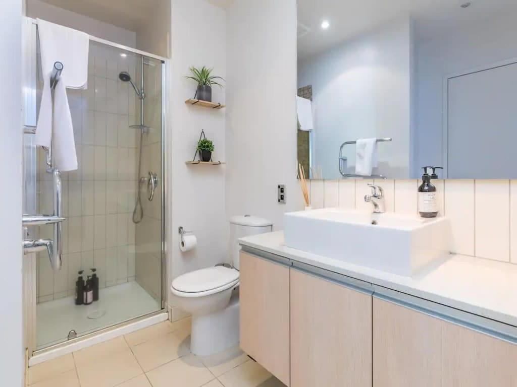 Apartment Wynyard Viaduct Habour 2 Brm 2 Bath And Carpark *
