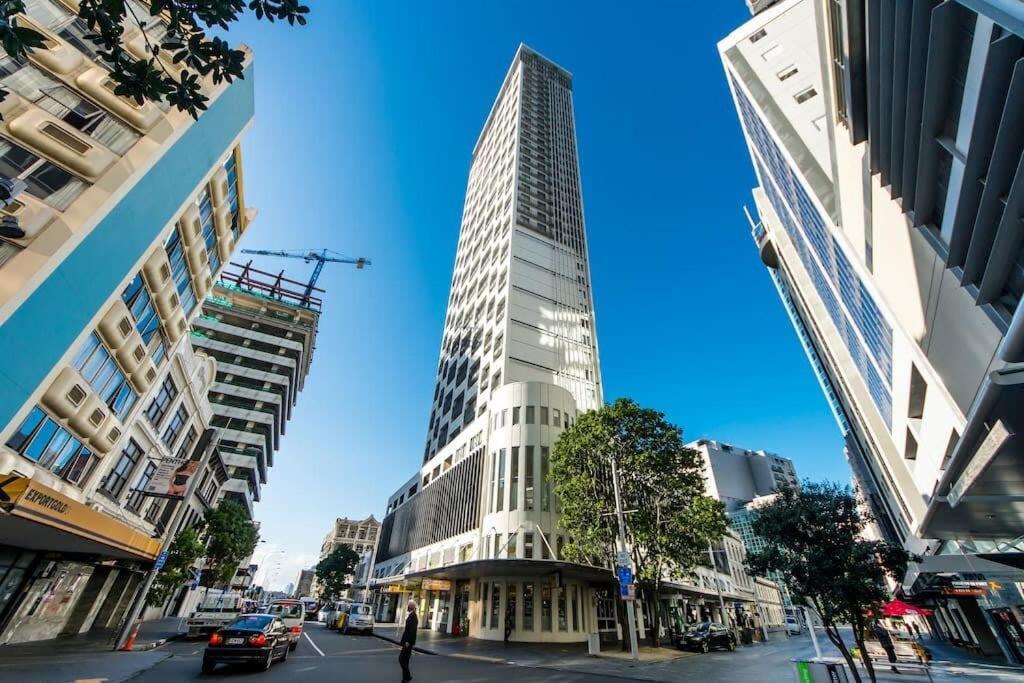 Apartment 2 Brm Apt - Stunning Harbour Views, Level 24 *