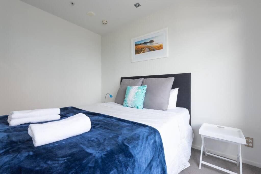 2 Brm Apt - Amazing Harbour Views, Level 30 Auckland