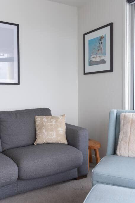 2 Brm Apt - Amazing Harbour Views, Level 30