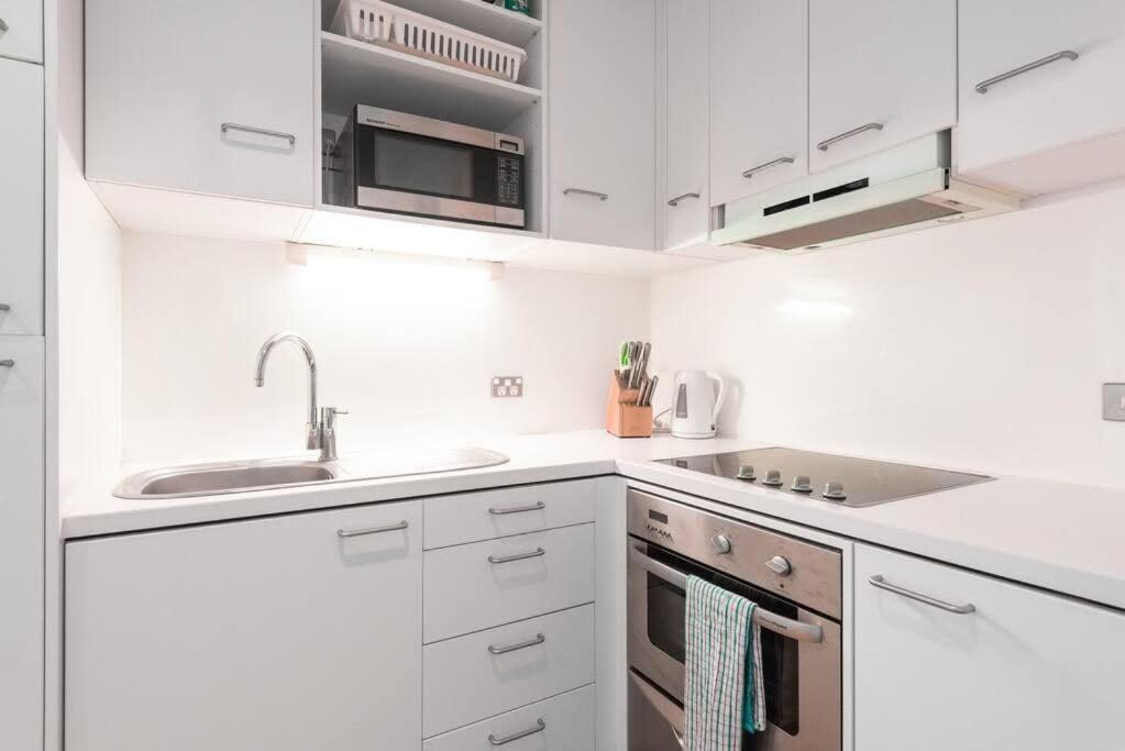 2 Brm Apt - Amazing Harbour Views, Level 30 Auckland