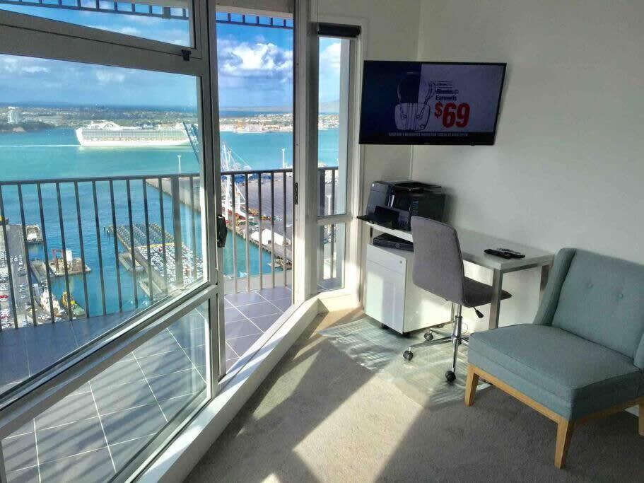 2 Brm Apt - Amazing Harbour Views, Level 30 Auckland