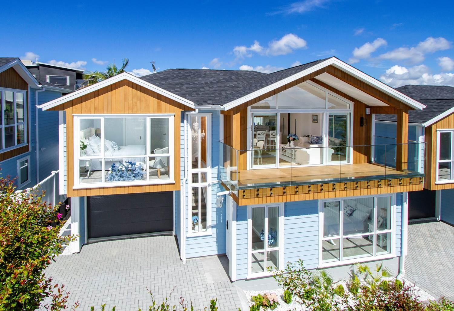Stunning Rothesay Bay Holiday home