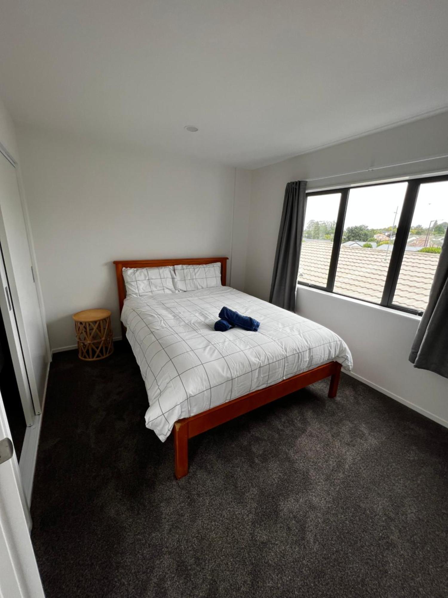 Modern By The Reserve Holiday home