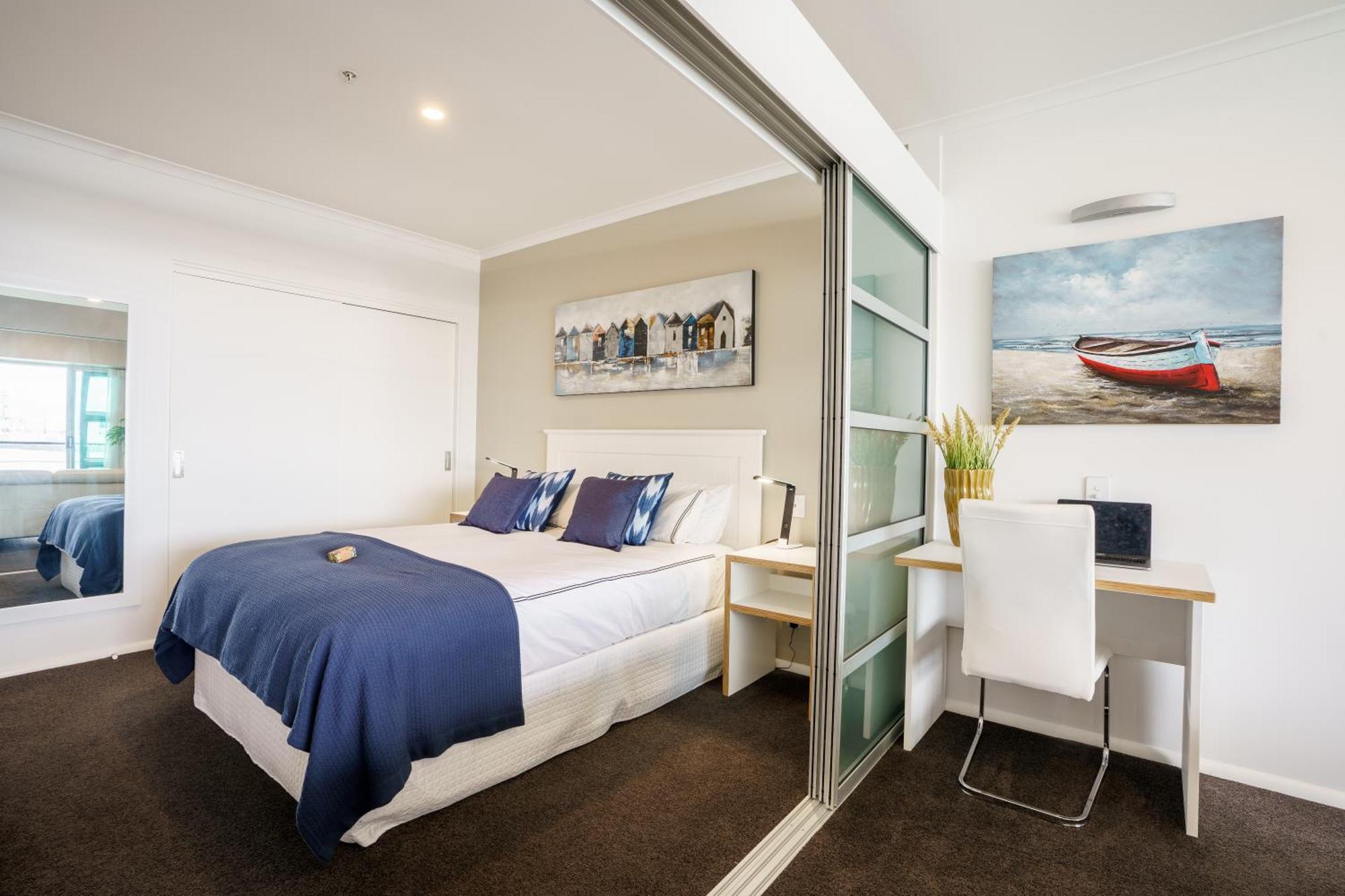 Princes Wharf - Luxury Apartment
