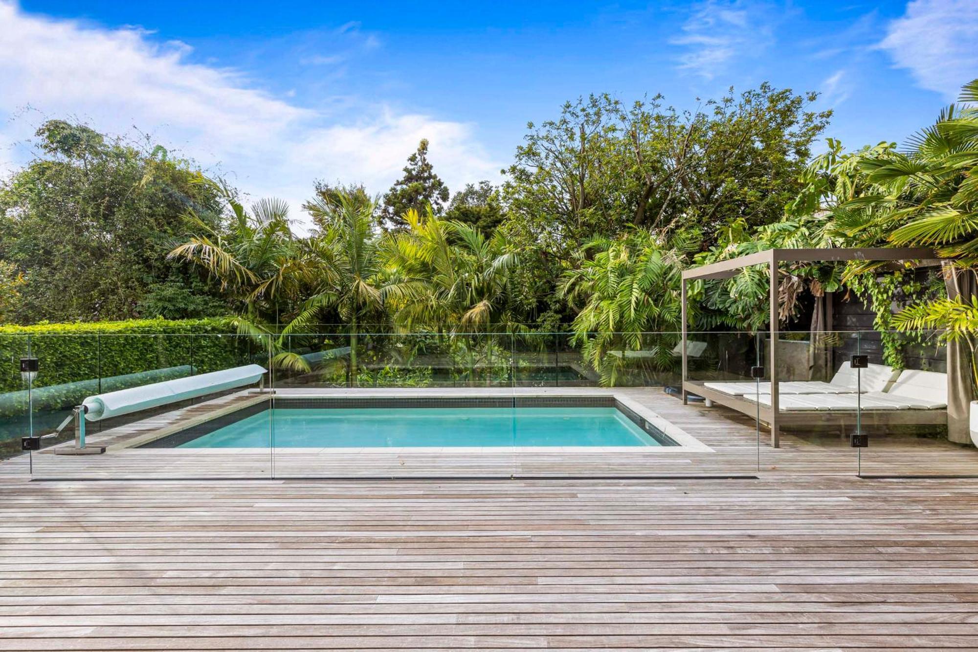 Holiday home Grey Lynn Luxury 4bd W Pool Free Parking *