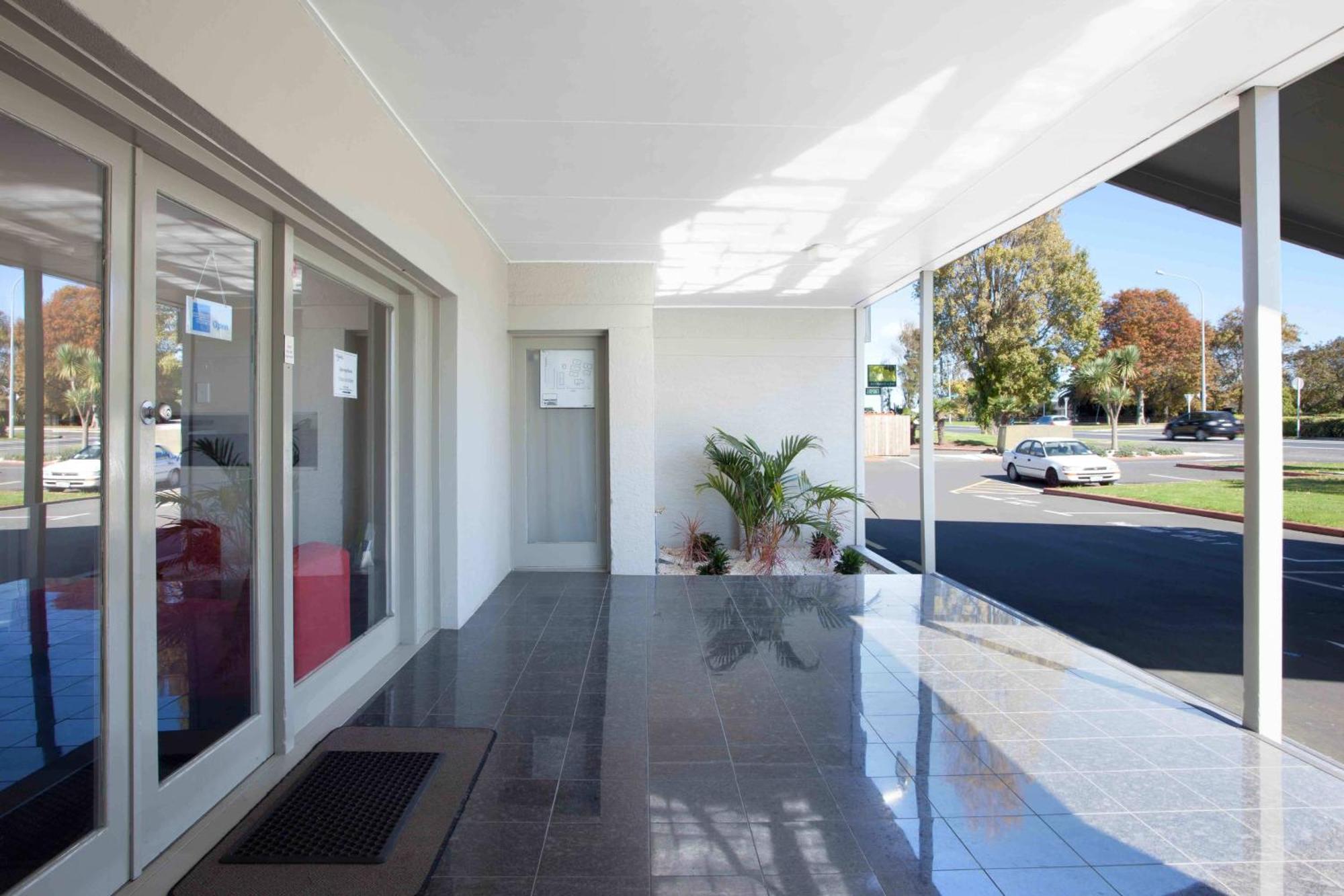 Motel Airport Kiwi 3*