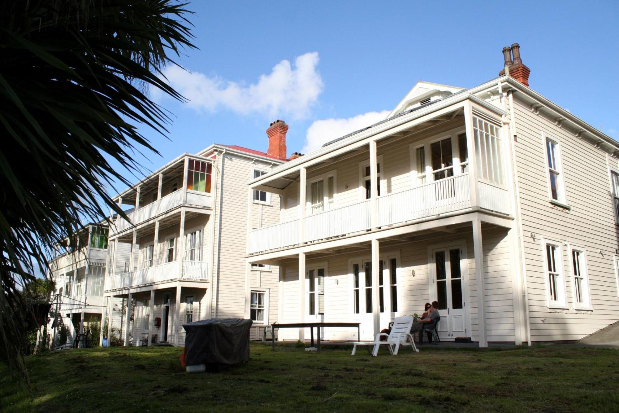 Hostel Verandahs Parkside *