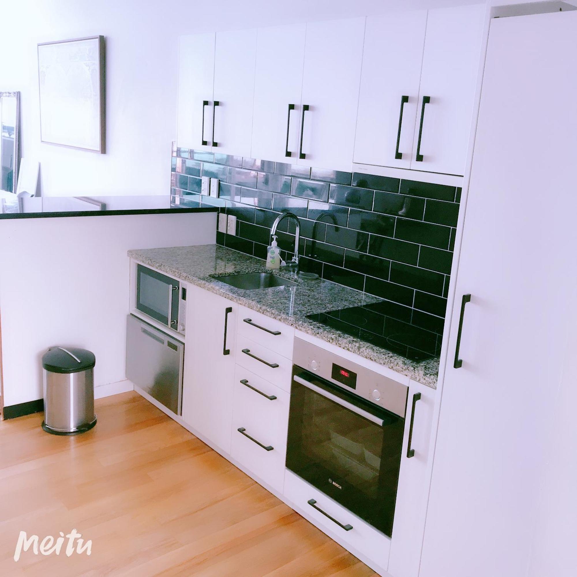 Apartment New Lux Panoramic Sea-view Penthouse On Princes Wharf! The Heart Of Cbd! Free Parking! *