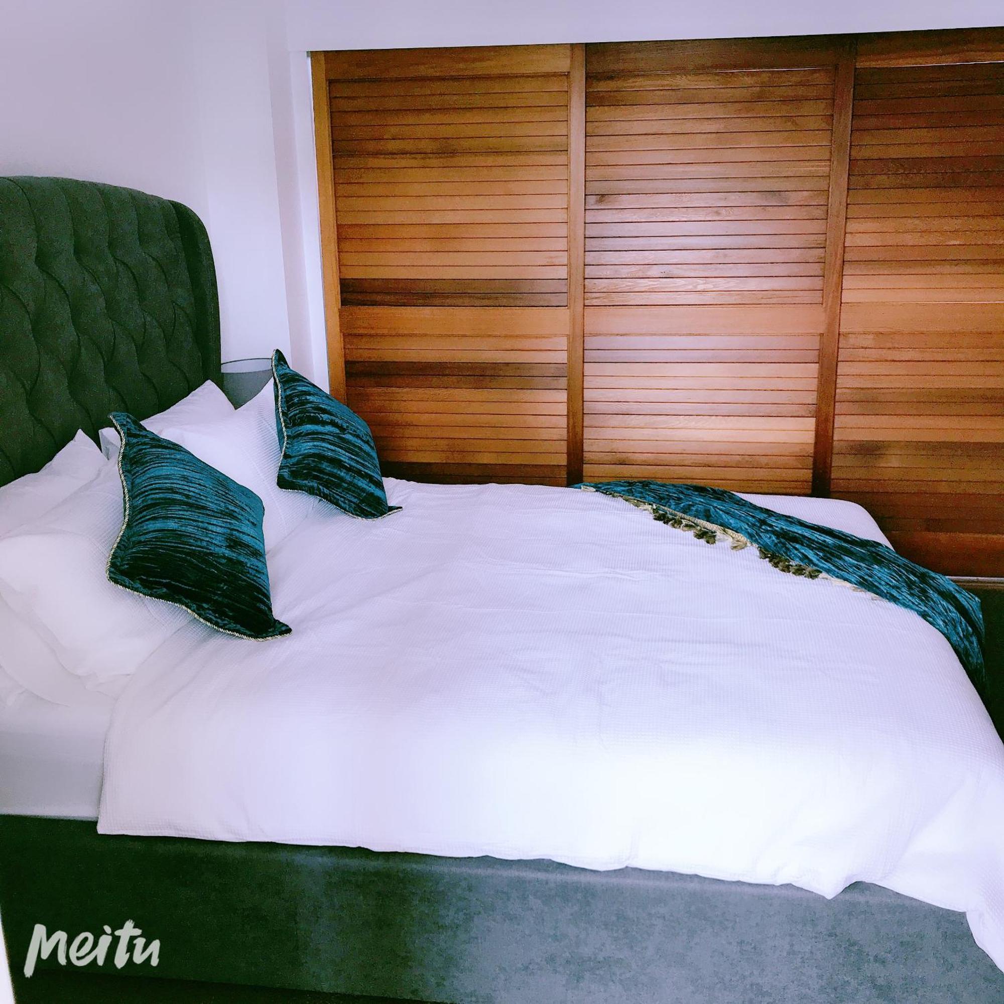 Apartment New Lux Panoramic Sea-view Penthouse On Princes Wharf! The Heart Of Cbd! Free Parking!