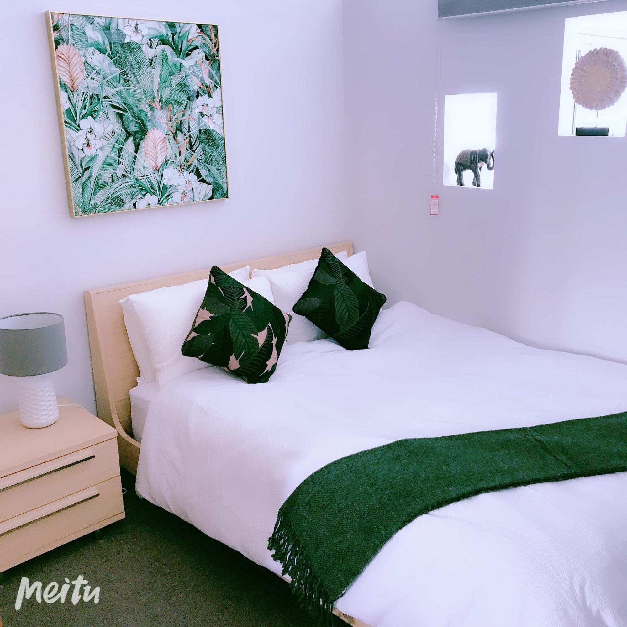 Apartment New Lux Panoramic Sea-view Penthouse On Princes Wharf! The Heart Of Cbd! Free Parking! *