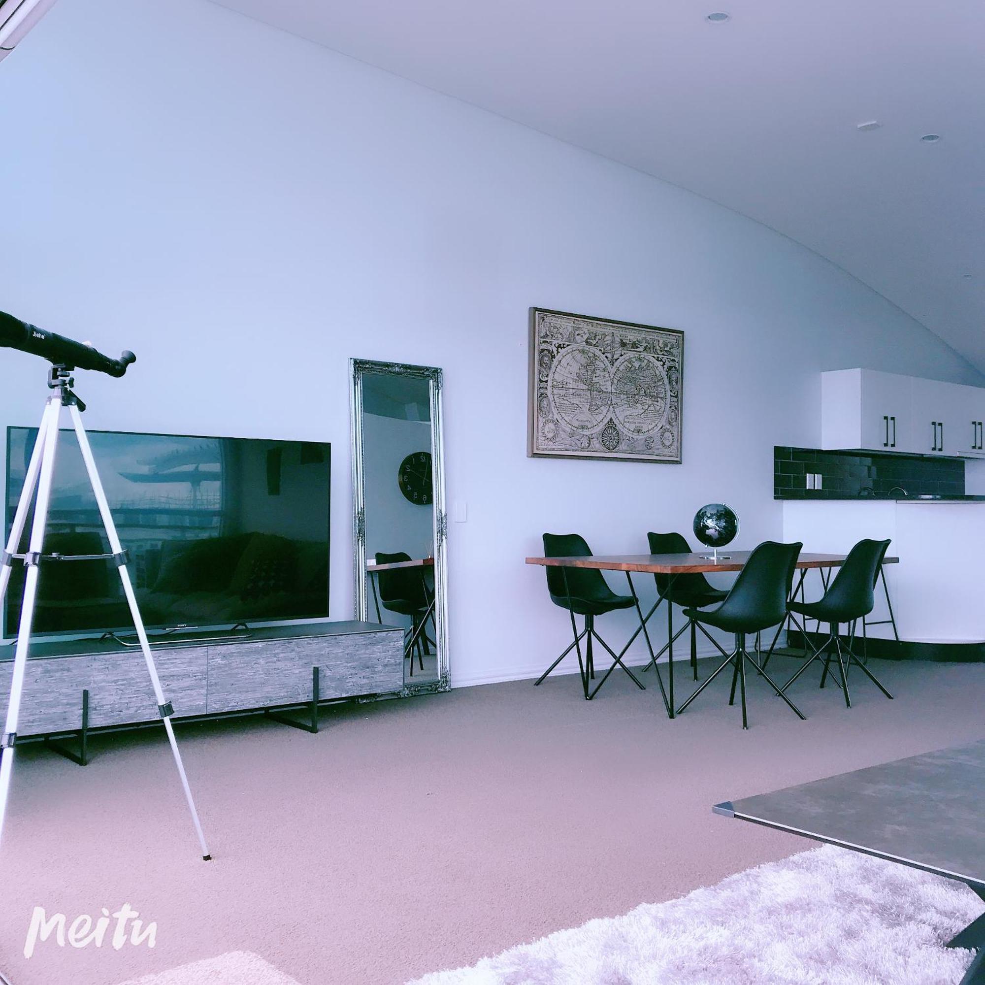 Apartment New Lux Panoramic Sea-view Penthouse On Princes Wharf! The Heart Of Cbd! Free Parking!