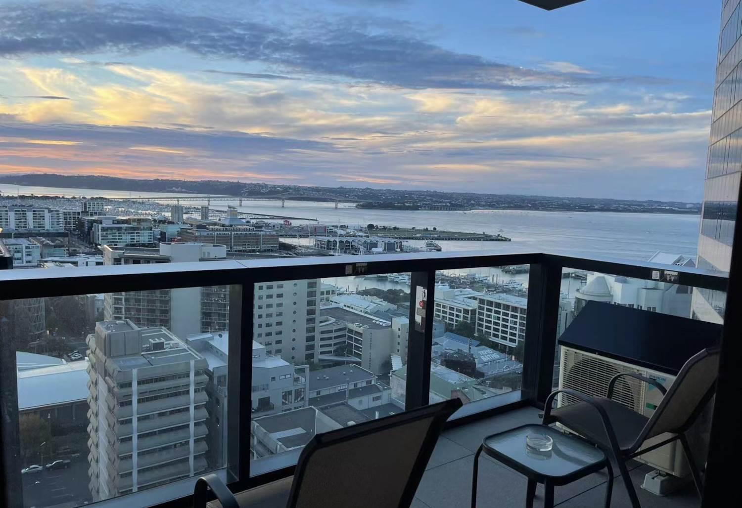 Gorgeous Seaview 2 Bedroom In Cbd