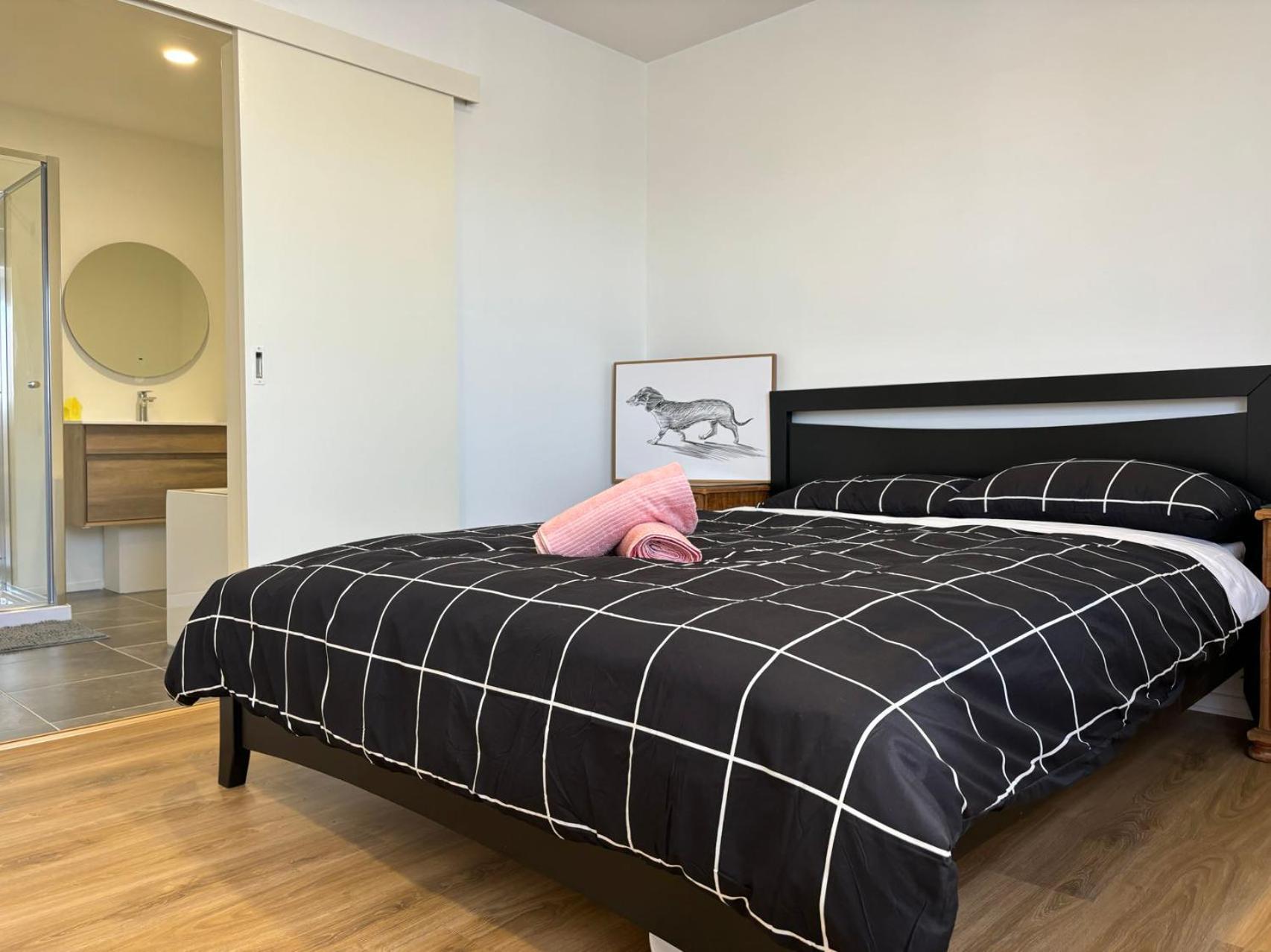 New Lynn Tidy House
