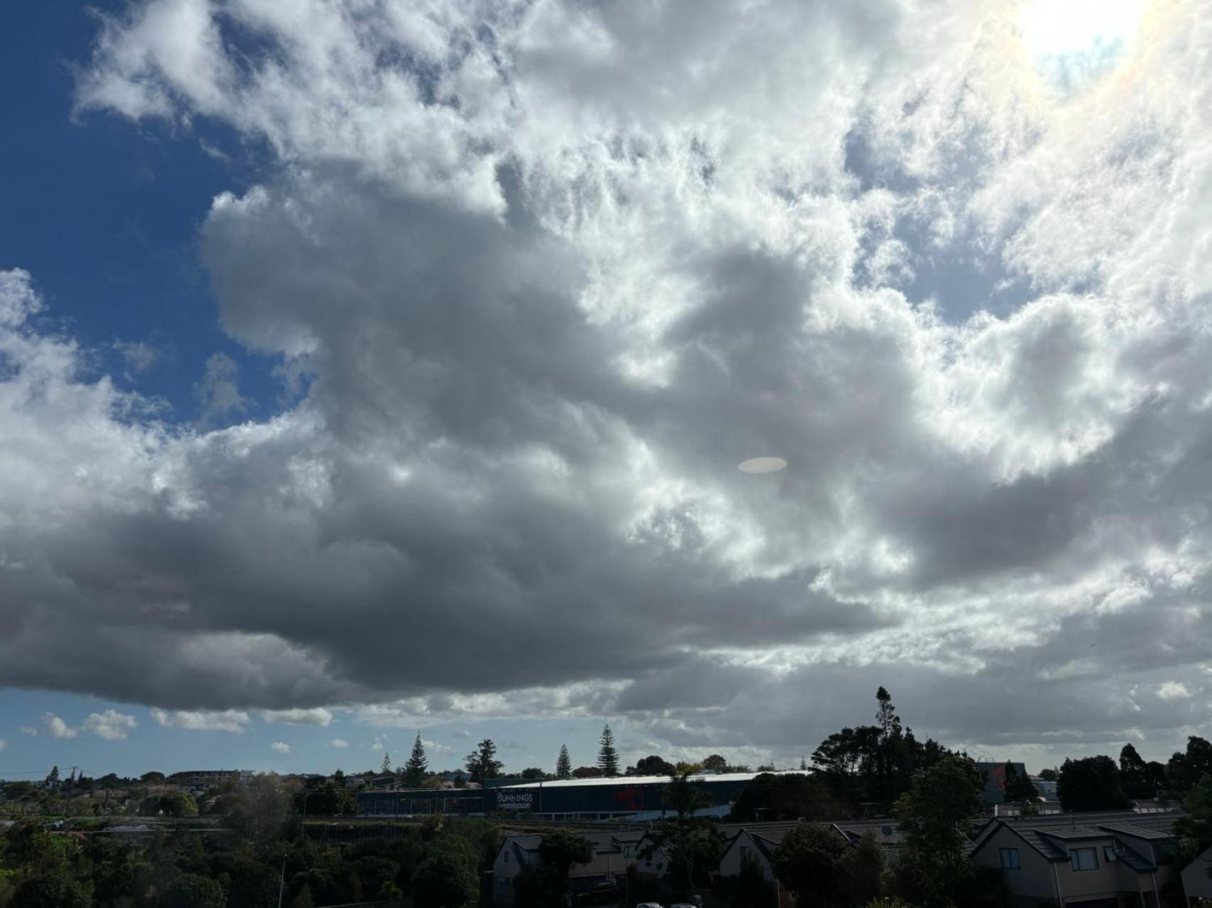 New Lynn Tidy House