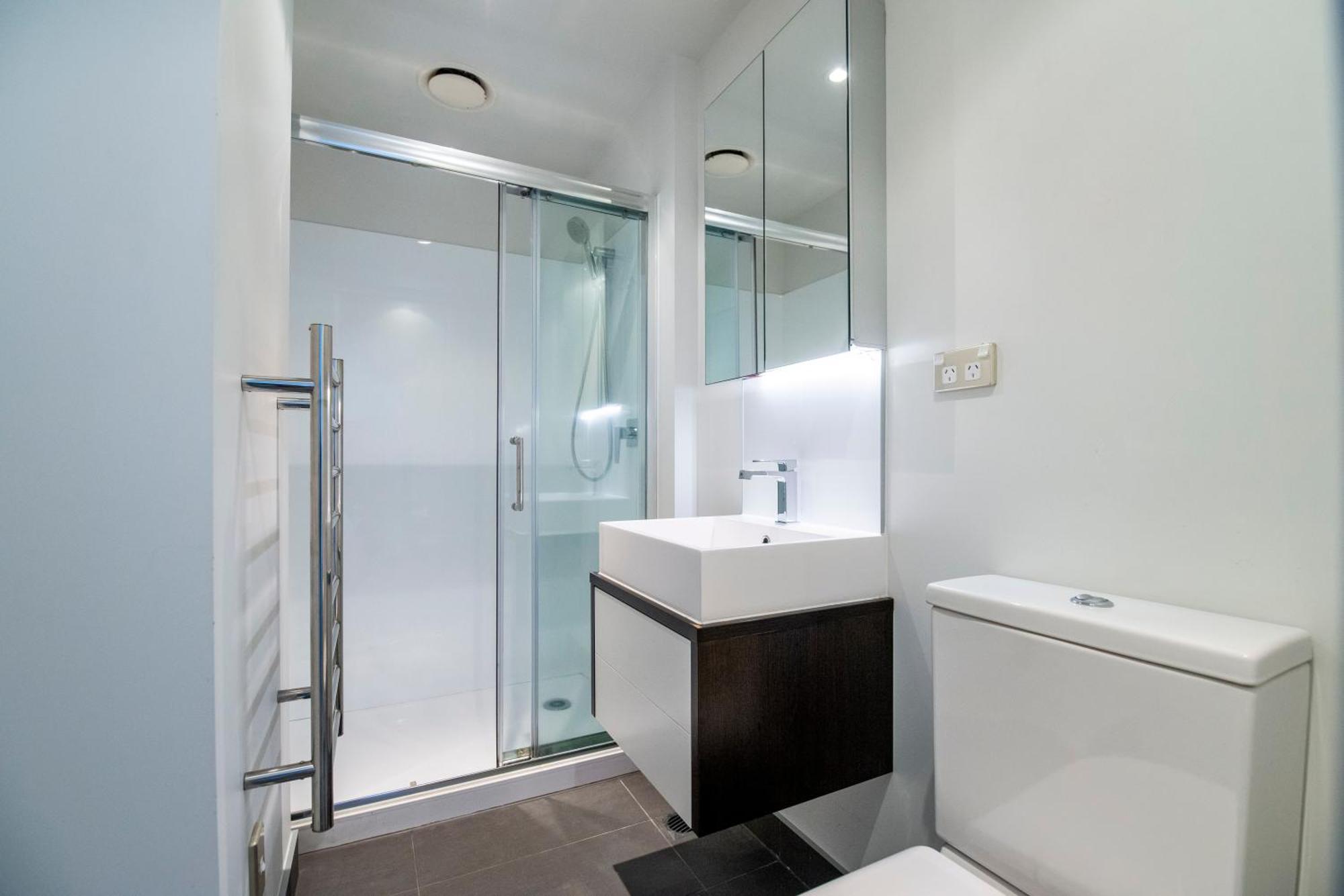 Amazing Skytower View 2 Bedroom 2 Bathroom Apartment Auckland