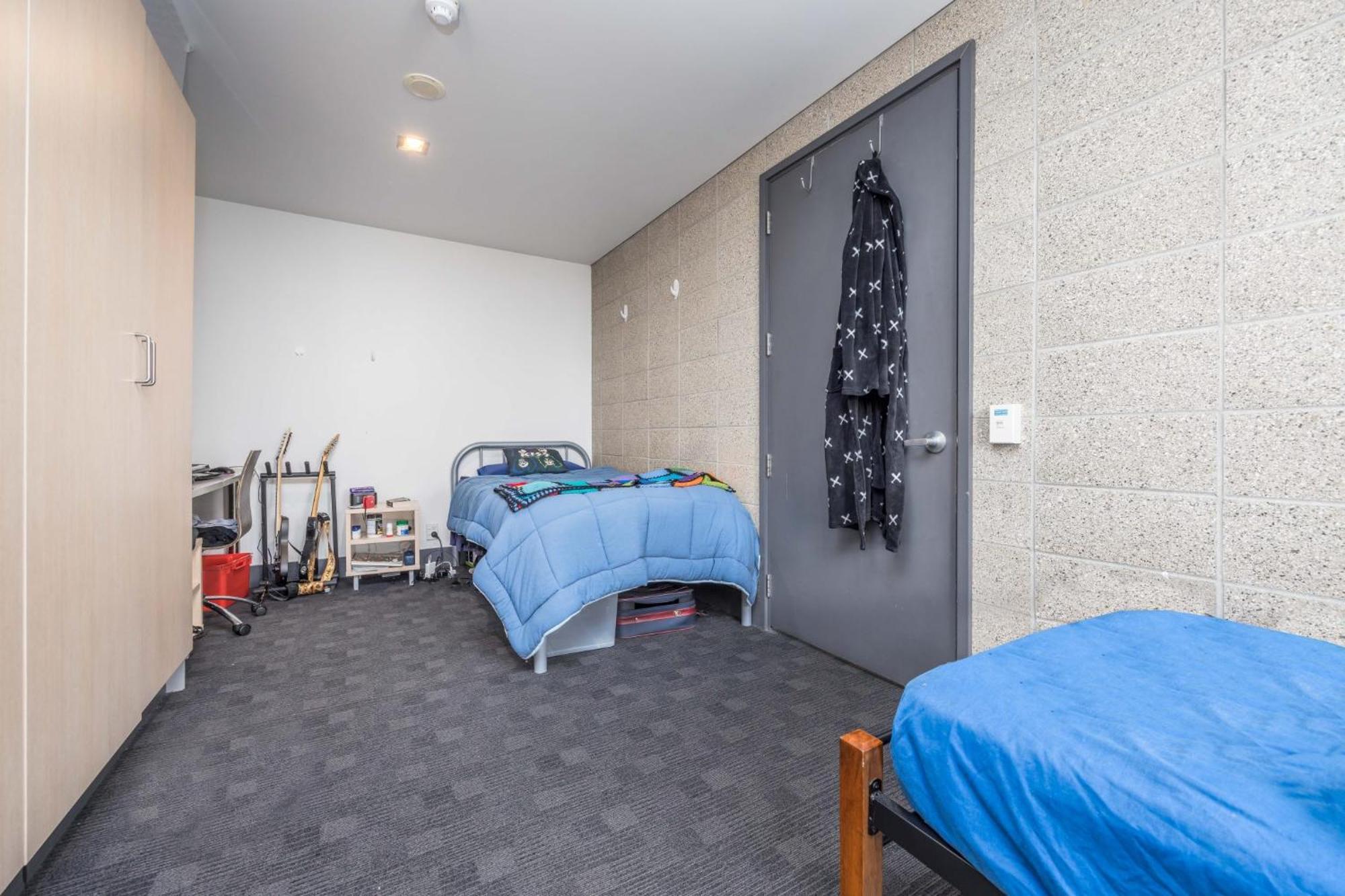 Single * Auckland