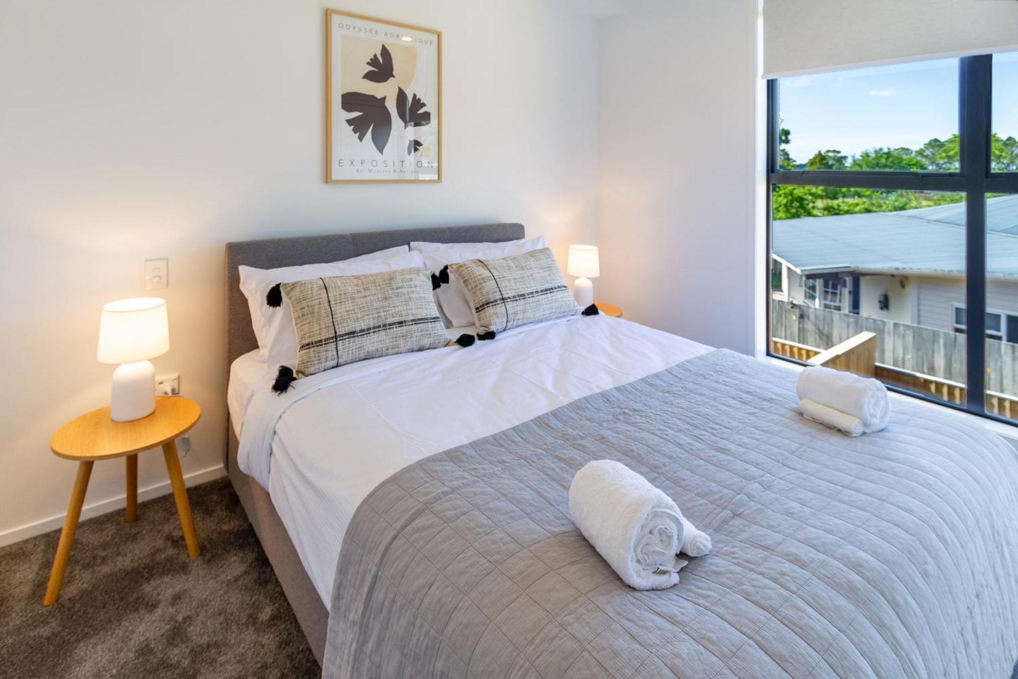 Apartment Chic 2-bed Gem: Trust Arena Proximity - West Akl