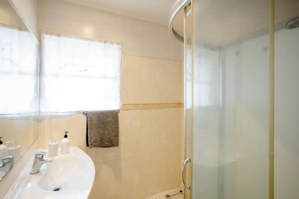 Budget Friendly Near The Airport Homestay Auckland
